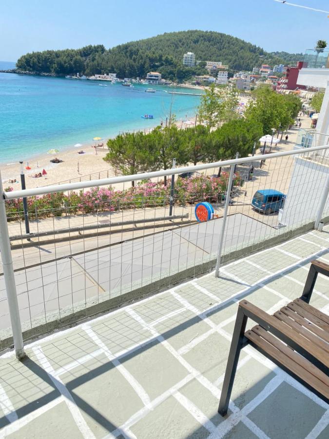 Veronika'S Apartment Himare Exteriör bild